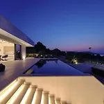 Cloud 9 D10 Villa Tkon