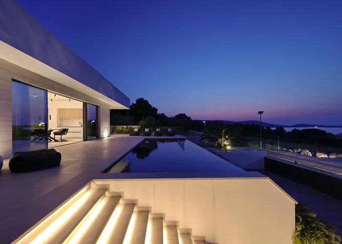 Cloud 9 D10 Vila Tkon