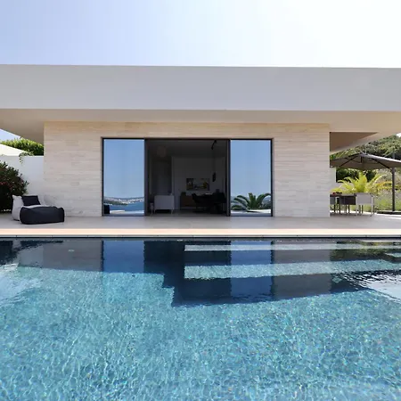 Villa Cloud 9 D10 Tkon