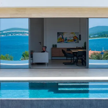 Villa Cloud 9 D10 Tkon