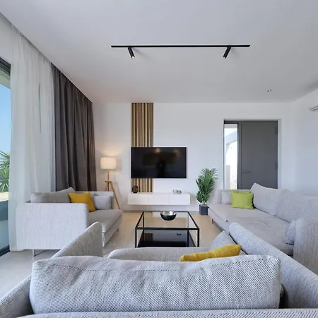 Villa Cloud 9 D10 Tkon