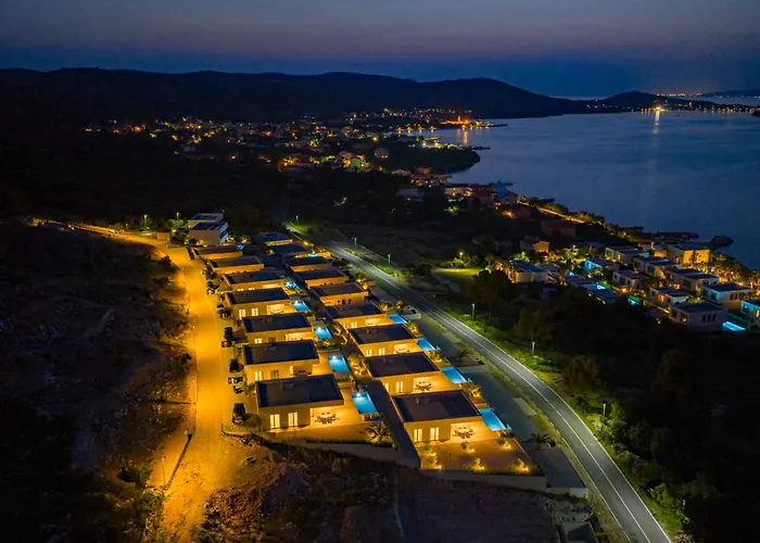 빌라 Cloud 9 D10 *