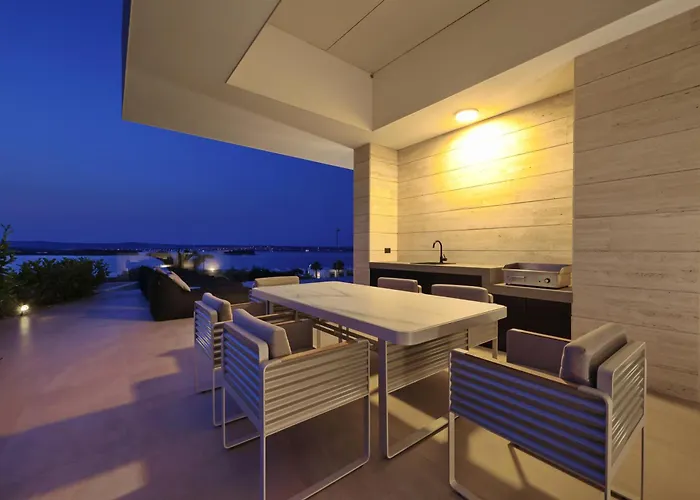 Cloud 9 D10 Villa