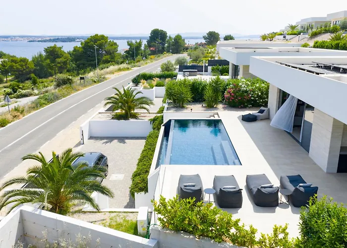 Cloud 9 D10 Villa *